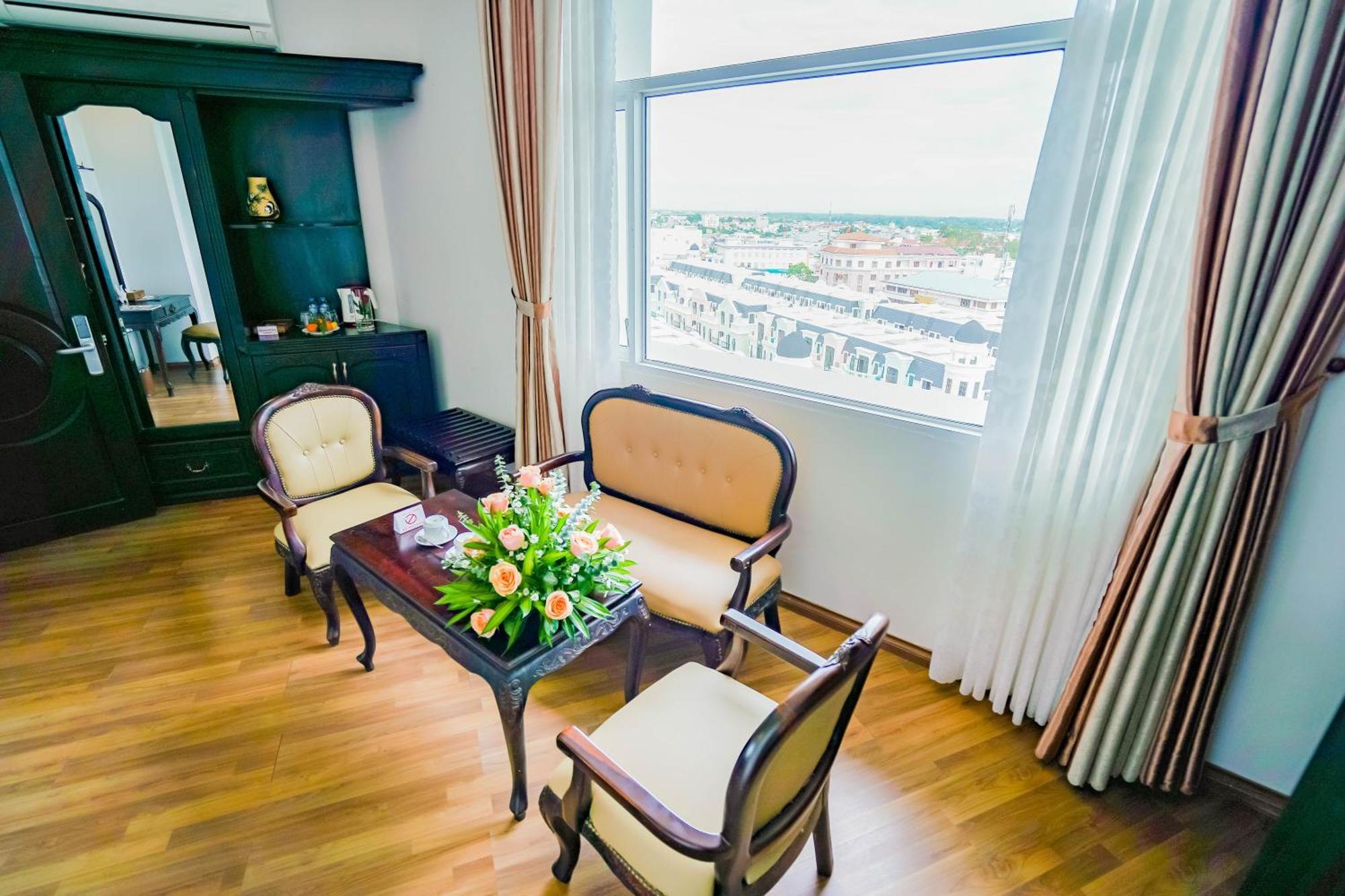 Hoa Binh 1 Hotel Long Xuyên Εξωτερικό φωτογραφία