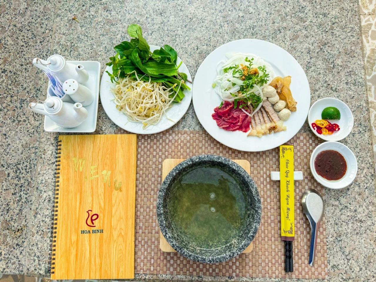 Hoa Binh 1 Hotel Long Xuyên Εξωτερικό φωτογραφία