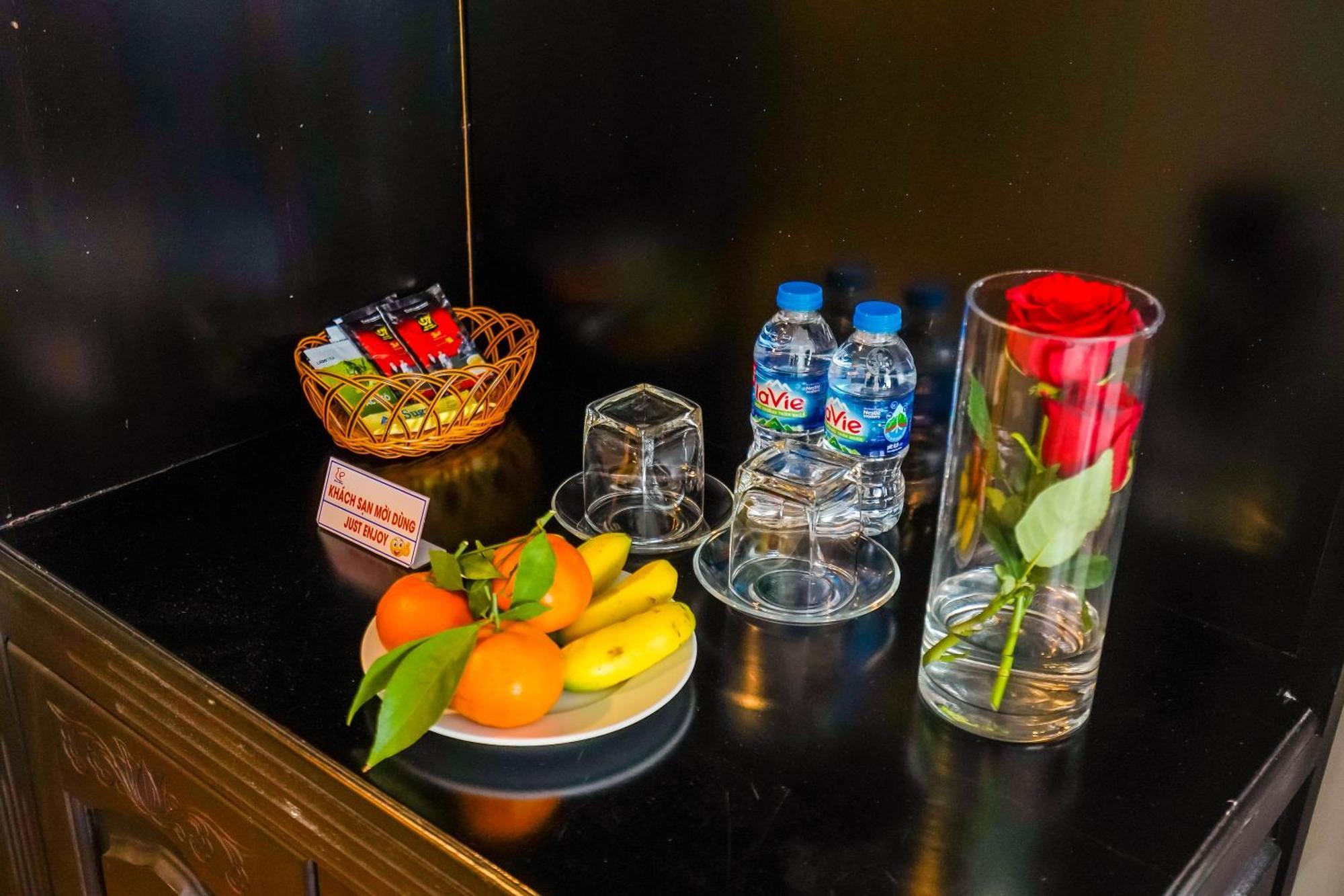Hoa Binh 1 Hotel Long Xuyên Εξωτερικό φωτογραφία
