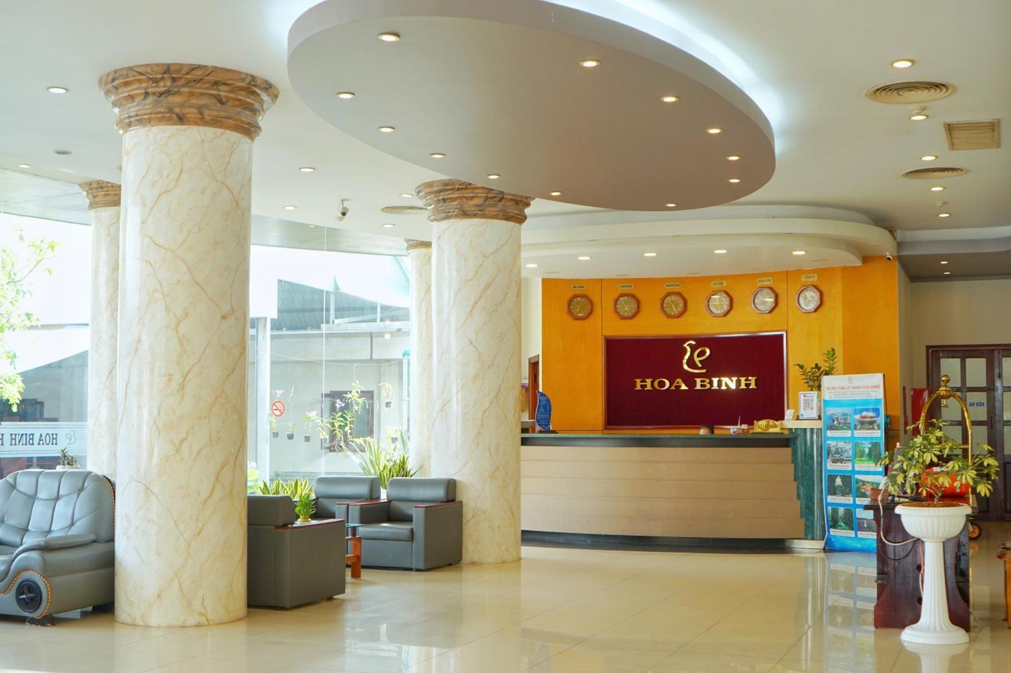 Hoa Binh 1 Hotel Long Xuyên Εξωτερικό φωτογραφία