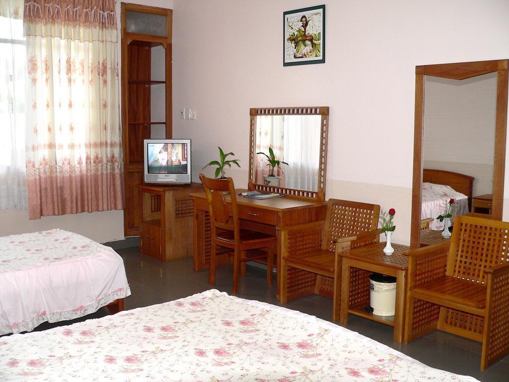 Hoa Binh 1 Hotel Long Xuyên Εξωτερικό φωτογραφία