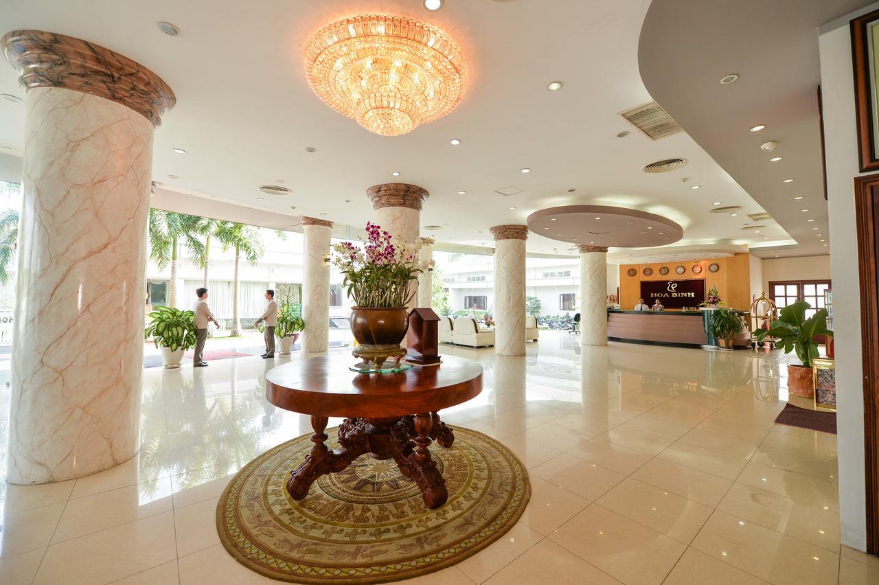 Hoa Binh 1 Hotel Long Xuyên Εξωτερικό φωτογραφία